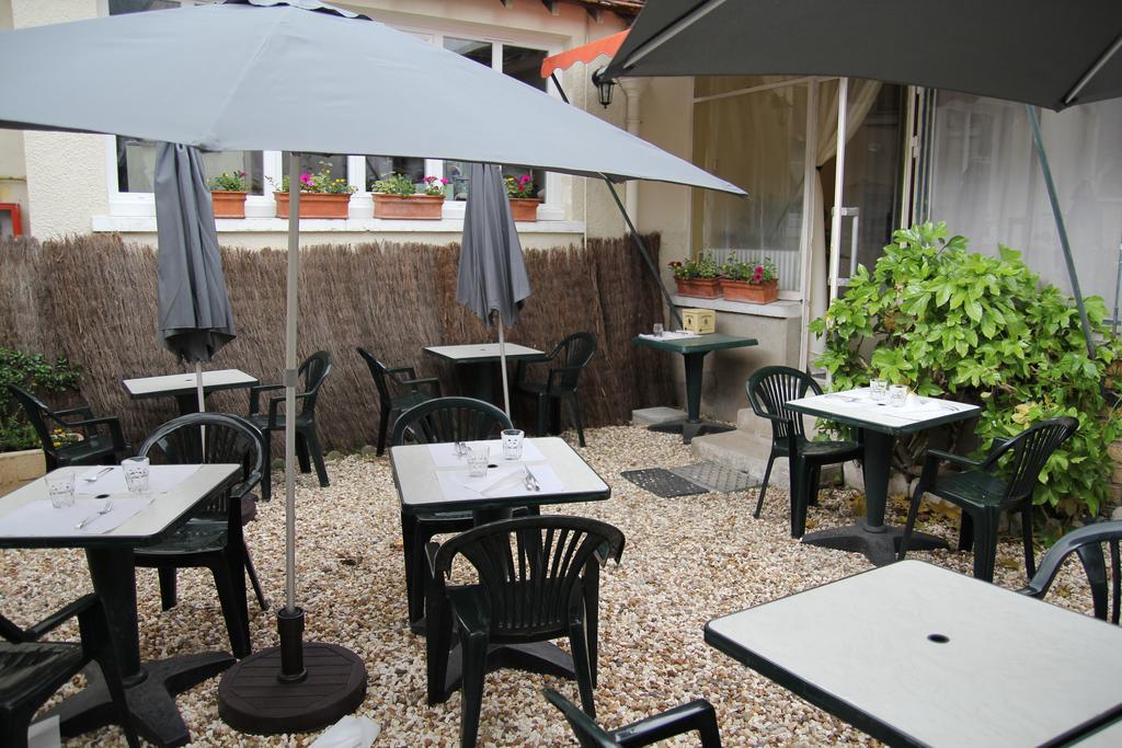 La Madeleine Hotel Saint-Benoît-sur-Loire Екстериор снимка