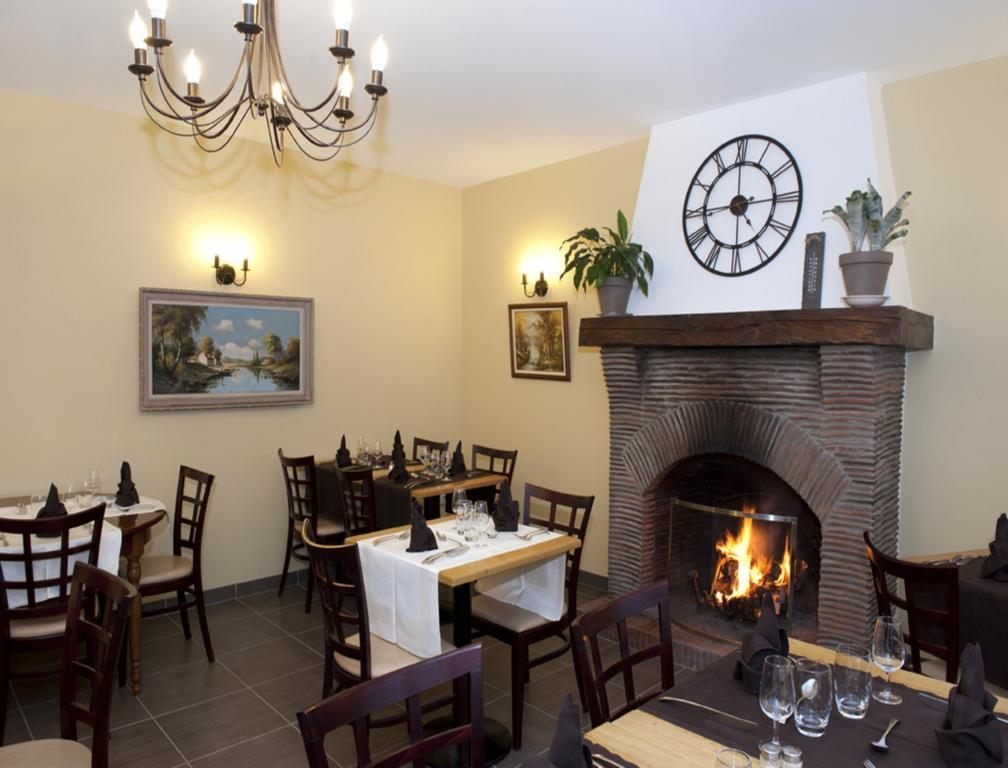 La Madeleine Hotel Saint-Benoît-sur-Loire Екстериор снимка